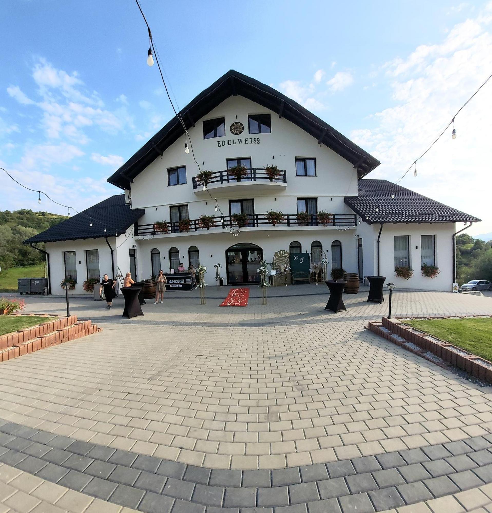 Evenimente Edelweiss Hotel Bogdan Voda ภายนอก รูปภาพ